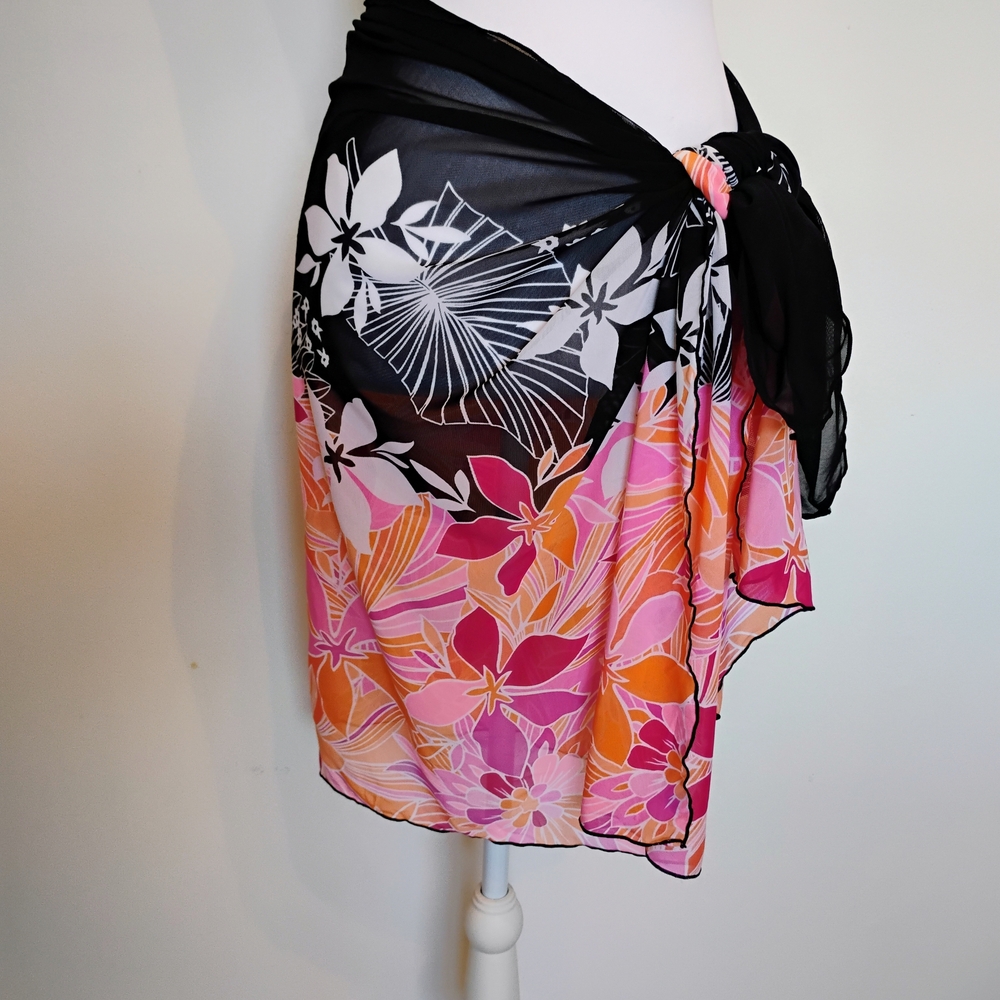 Floral Sarong Wrap in Black and Pink